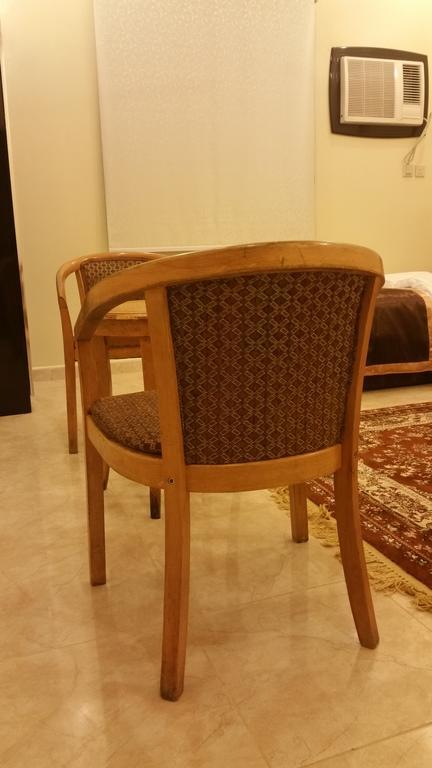 المسرة سكن للعزاب فقط Yanbu Bagian luar foto