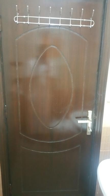 المسرة سكن للعزاب فقط Yanbu Bagian luar foto