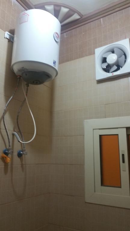 المسرة سكن للعزاب فقط Yanbu Bagian luar foto