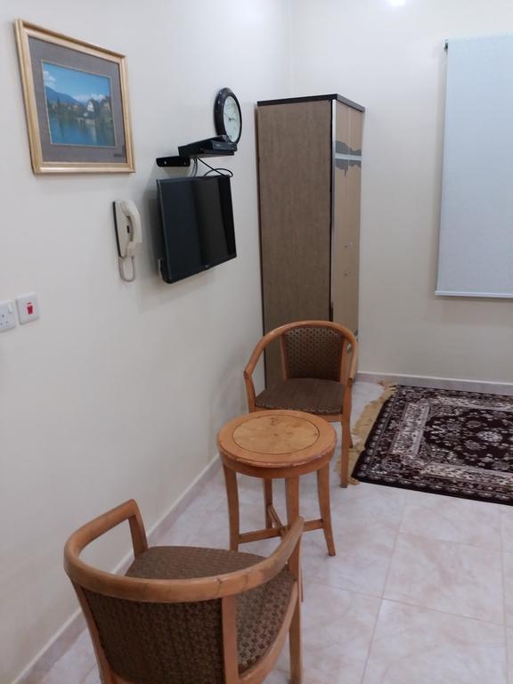 المسرة سكن للعزاب فقط Yanbu Bagian luar foto